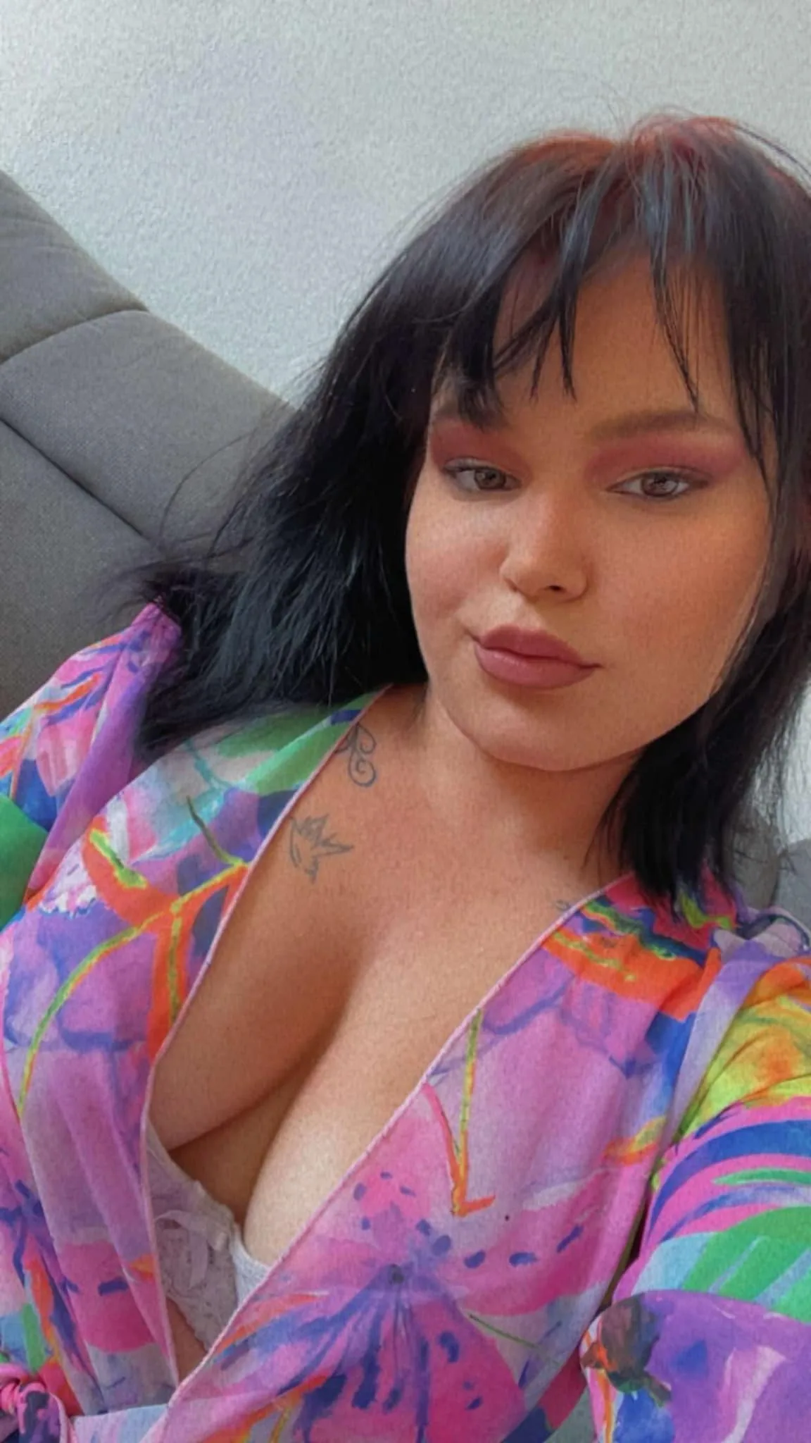 Borra - Escort Bicester