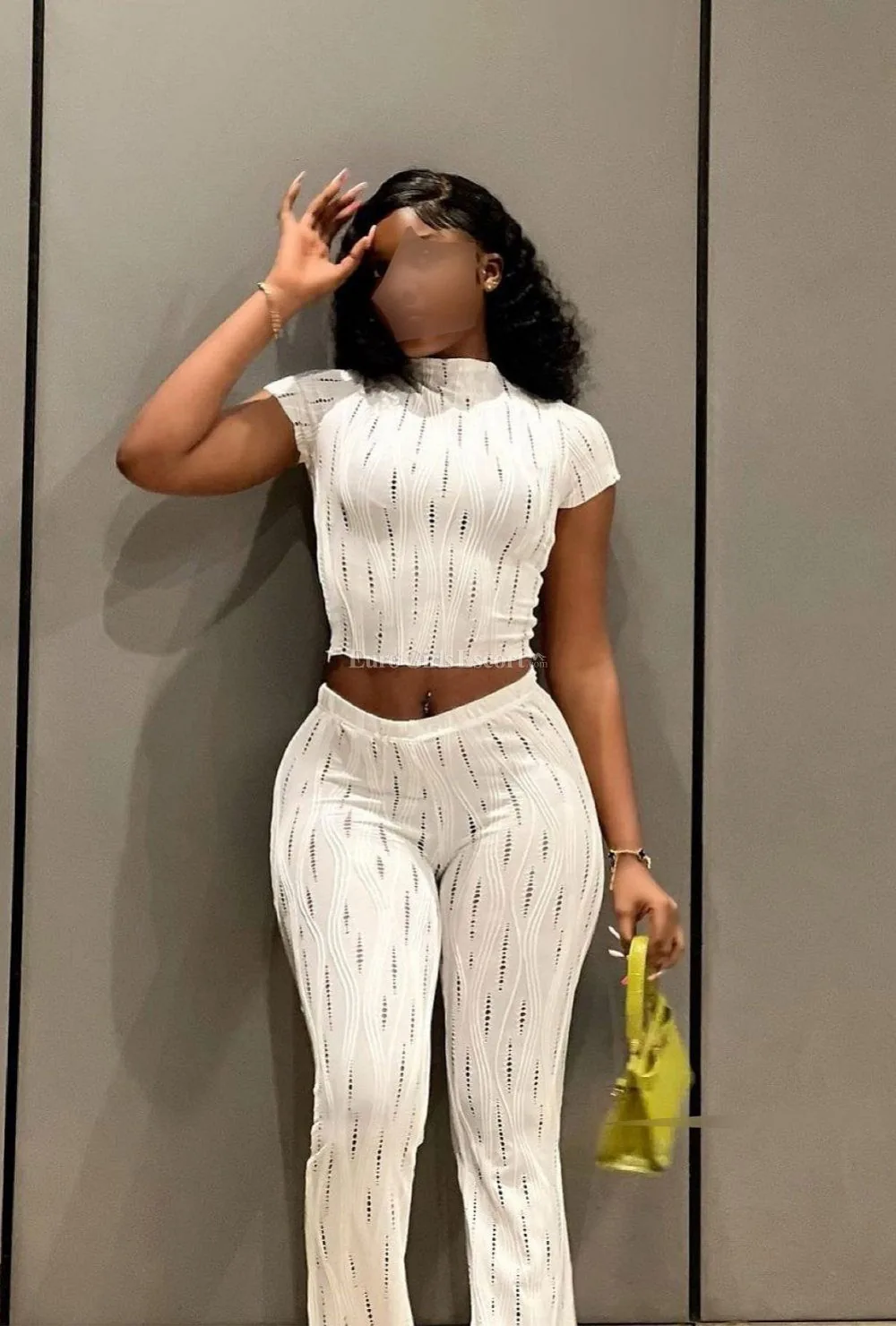 Carrie - Escort Romsey